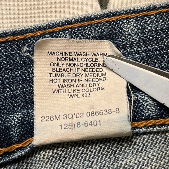 Vintage Levi 515’s Cut off denim Jean Short. Size 10 - Picture 10 of 10